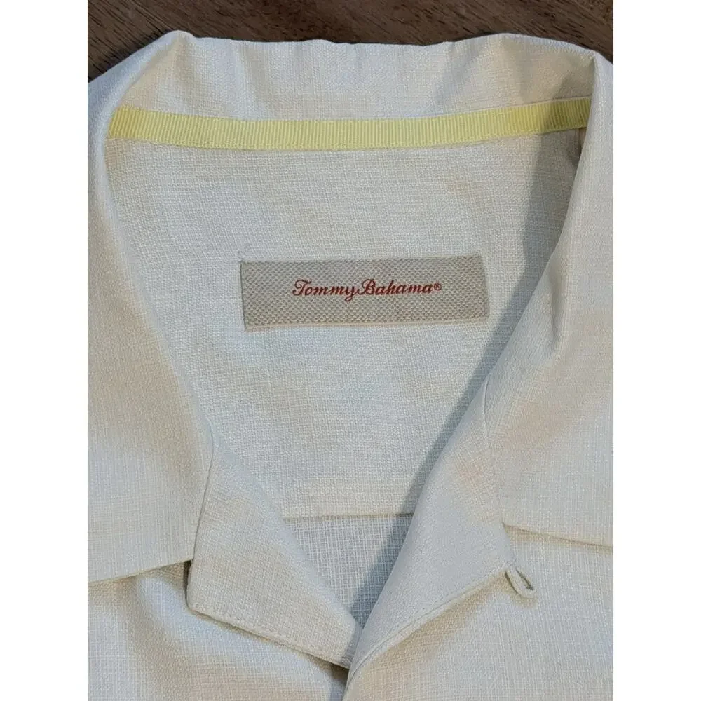 TOMMY BAHAMA Shirt Mens L Button Up Short Sleeve Cream 100% Silk Textured EUC